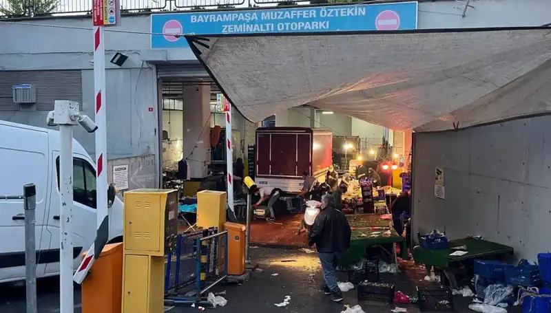 Pazar Yerinde Şok! Biber Gazı Tüm Alanı Sardı, Kaos Ortaya Çıktı