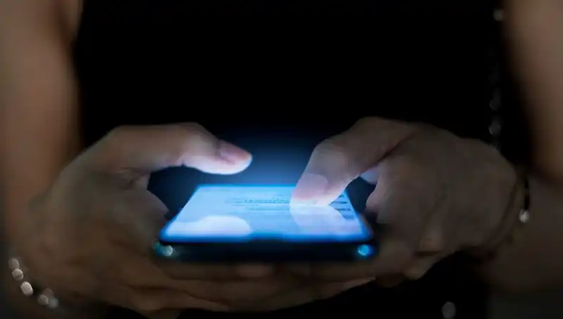Narsisizmin Gizli Belirtisi: Telefon Kullanım Alışkanlıklarımız!