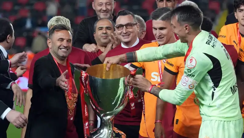 Okan Buruk'tan Galatasaray İçin Cesur Hedefler ve Stratejiler