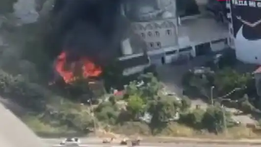 Kağıthane'deki Korkunç Yangın: Dumanlar Semt Gökyüzünü Karsıdı!