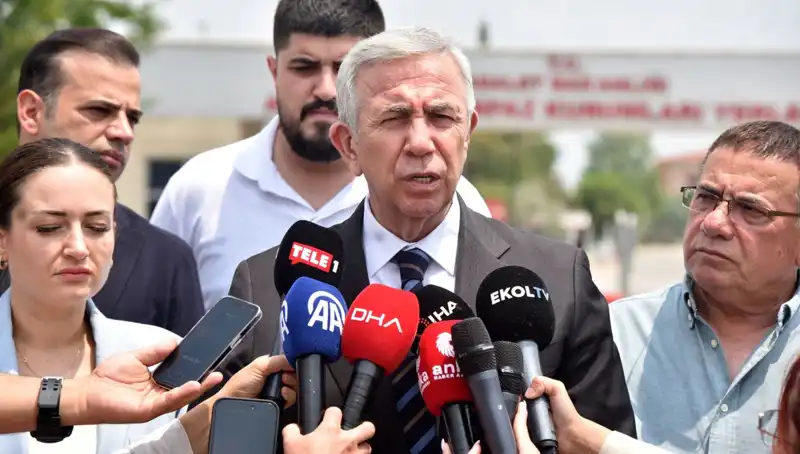 Mansur Yavaş’tan Muhittin Böcek’e Sıcak Ziyaret: İş Birliği Mesajı Verildi