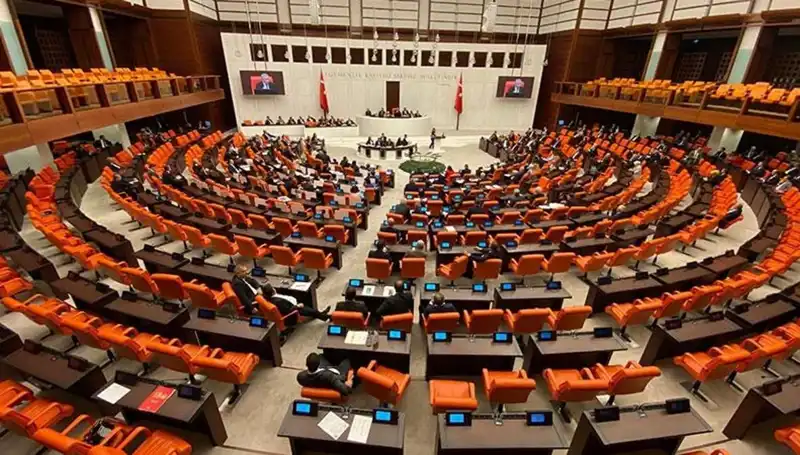 Yeni Dokunulmazlık Dosyaları Meclis Gündeminde: Siyasi Tartışmalar Derinleşiyor