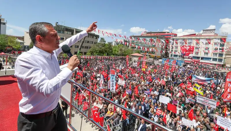Özgür Özel’den Cesur Açıklama: Örgüt Silah Bıraksın, Barışa Giden Yolda Birlikteyiz!