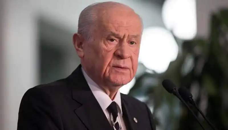 Bahçeli, Kurban Vekaletini Kızılay’a Vererek Örnek Oldu