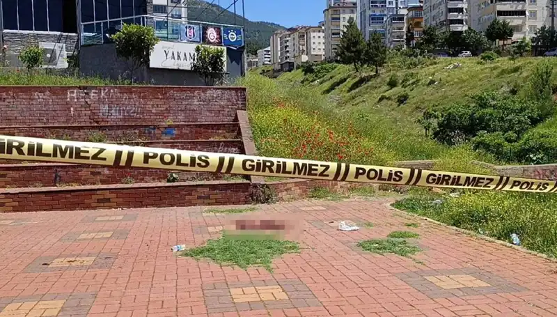 Kahramanmaraş’ta Bıçaklı Kavga: Bir Kişi Ağır Yaralandı, Olay Yerin Karanlığı!