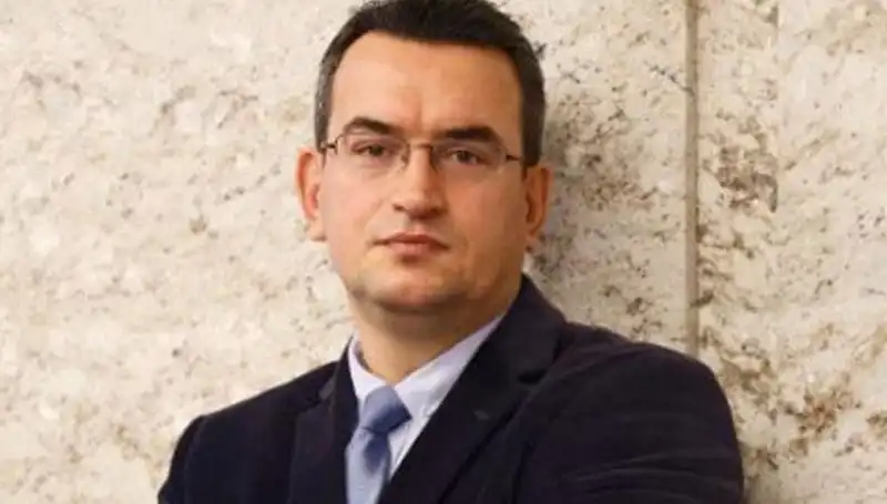 Metin Gürcan: DEVA Partisi'nin Kurucu Üyesi Kimdir?