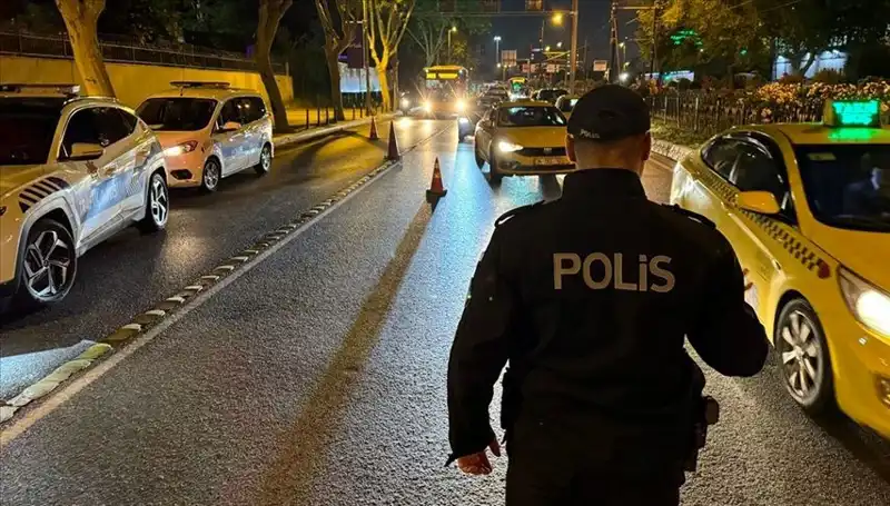 Huzur İstanbul Uygulamasında 1011 Gözaltı: Şehir Güvenliği İçin Atılan Adımlar