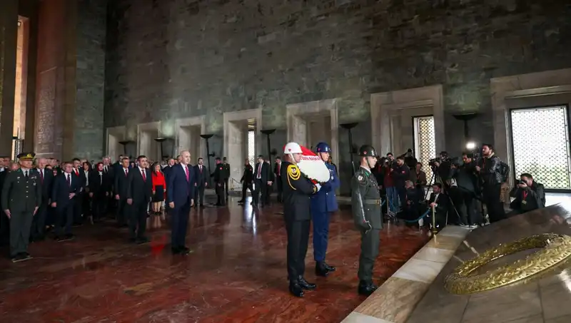 Anıtkabir'de Devlet Erkanının Bir Araya Gelerek Verdikleri Önemli Mesaj