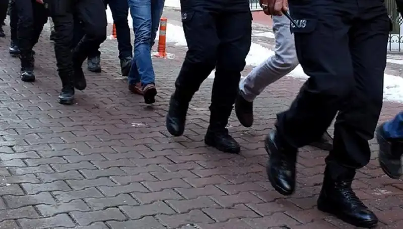 MİT ve Emniyet'ten FETÖ Operasyonu: Yeni Gözaltılar ve Detaylar