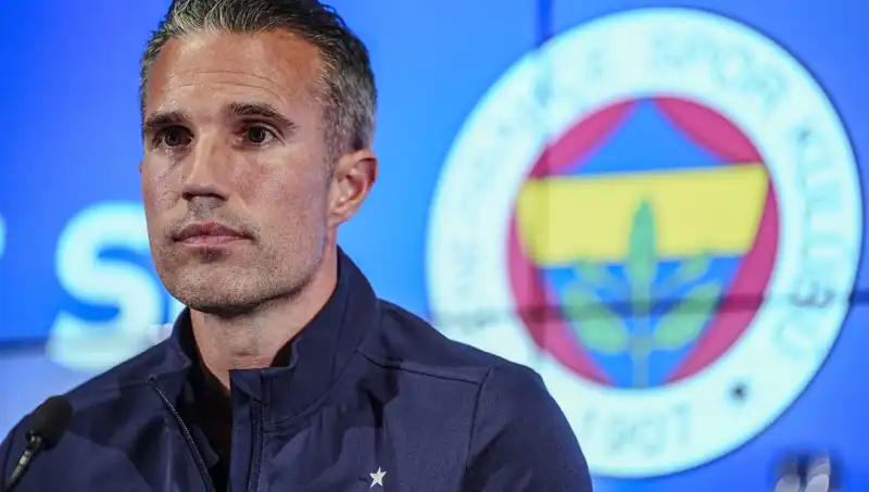 Robin van Persie, Fenerbahçe ile ilgili tur şansını açıkladı!