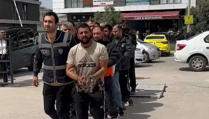 Edirne'de Şok Operasyon: Yedi Firari Suçlu Tek Seferde Yakalandı!