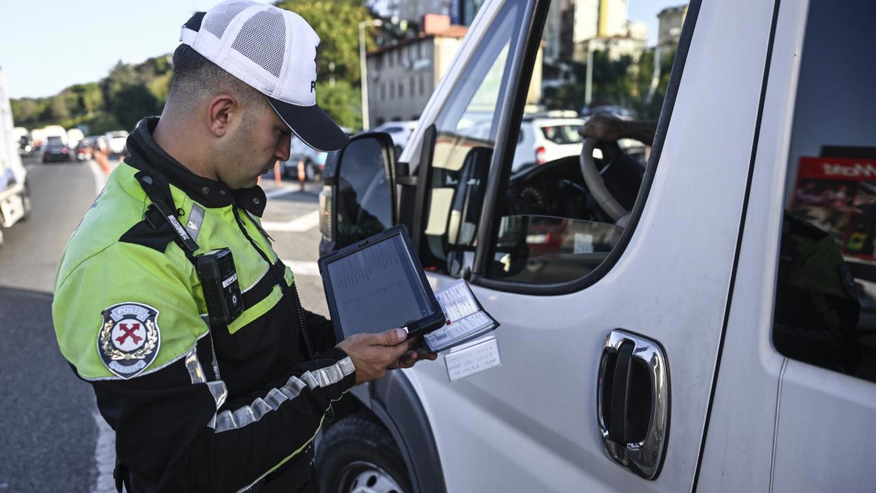 Okul Servislerine Yönelik Sıkı Denetimler Devam Ediyor