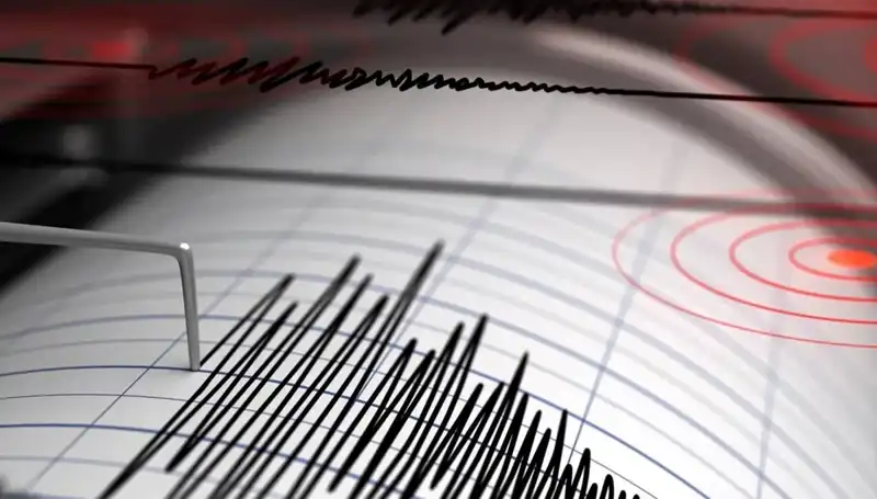 Manisa'nın Geceyi Karanlığa Saran 4 Büyüklüğündeki Deprem