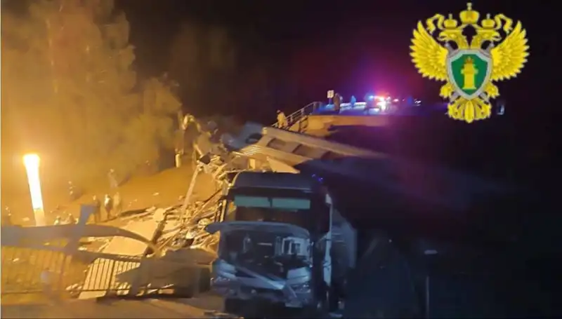 Rusya'daki Köprü Çöküşü: Tren Kazasında Hayatını Kaybedenler ve Yaralılar