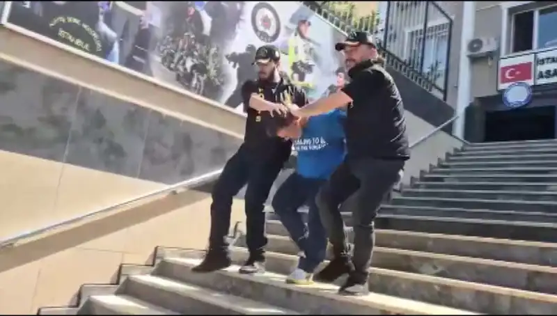 Ümraniye'de 600 Bin Liralık Gasp: Sinema Senaryosunu Aratmadı!